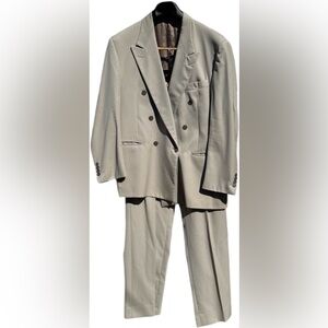 Botany 500 Men's Classic Tan Suit